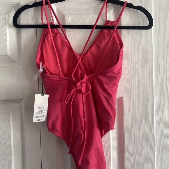 Shade &‎ Shore Women's Pink One Piece High Leg Cheeky XS NEW Swimsuit Vacation - Picture 3 of 4